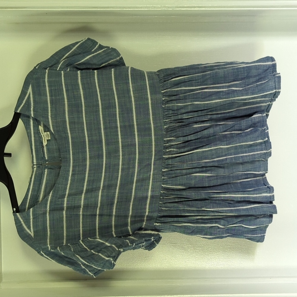 3/$15 American Eagle Blue/white Peplum Style Shirt/Blouse Women's Size Small